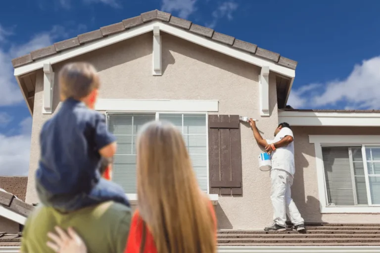 What_Is_the_Best_Time_of_Year_to_Paint_the_Outside_of_Your_House_featured